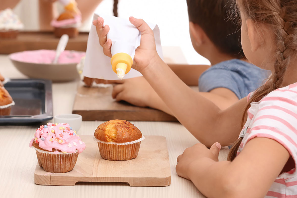 Cup cake decorating at Madison’s Café & Patisserie, Broadbeach (image supplied)