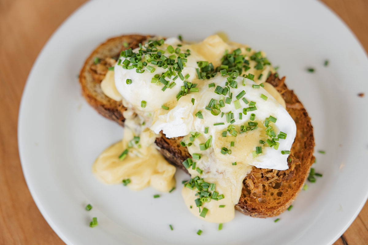 Eggs Benny, BantR, Palm Beach (Image: © 2024 Inside Gold Coast)