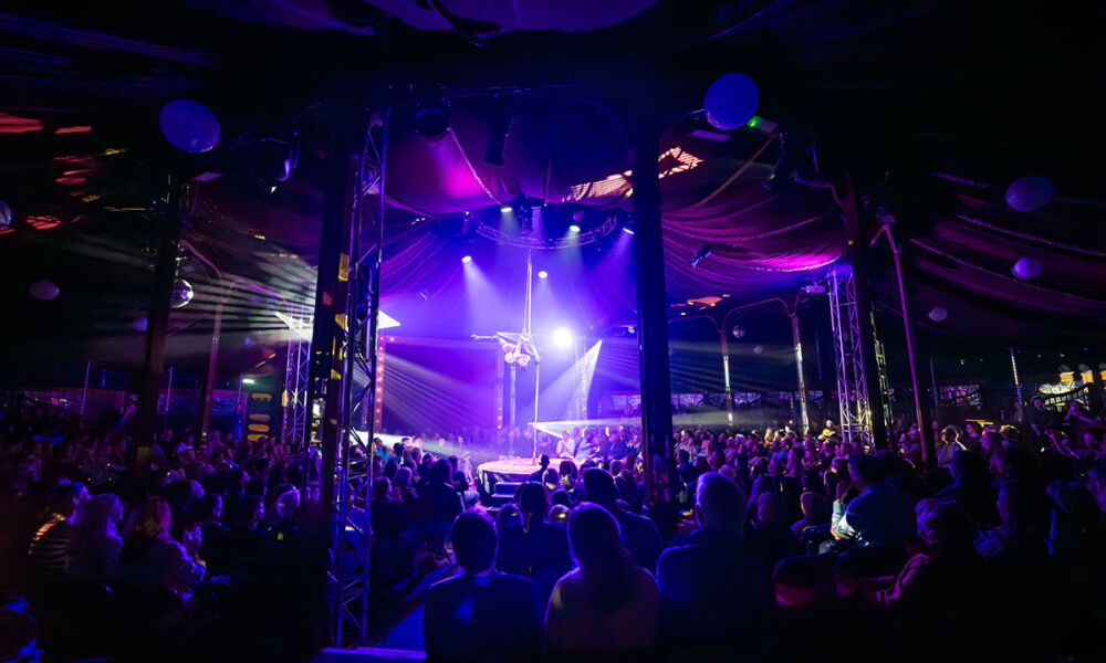 La Clique in The Famous Spiegeltent image